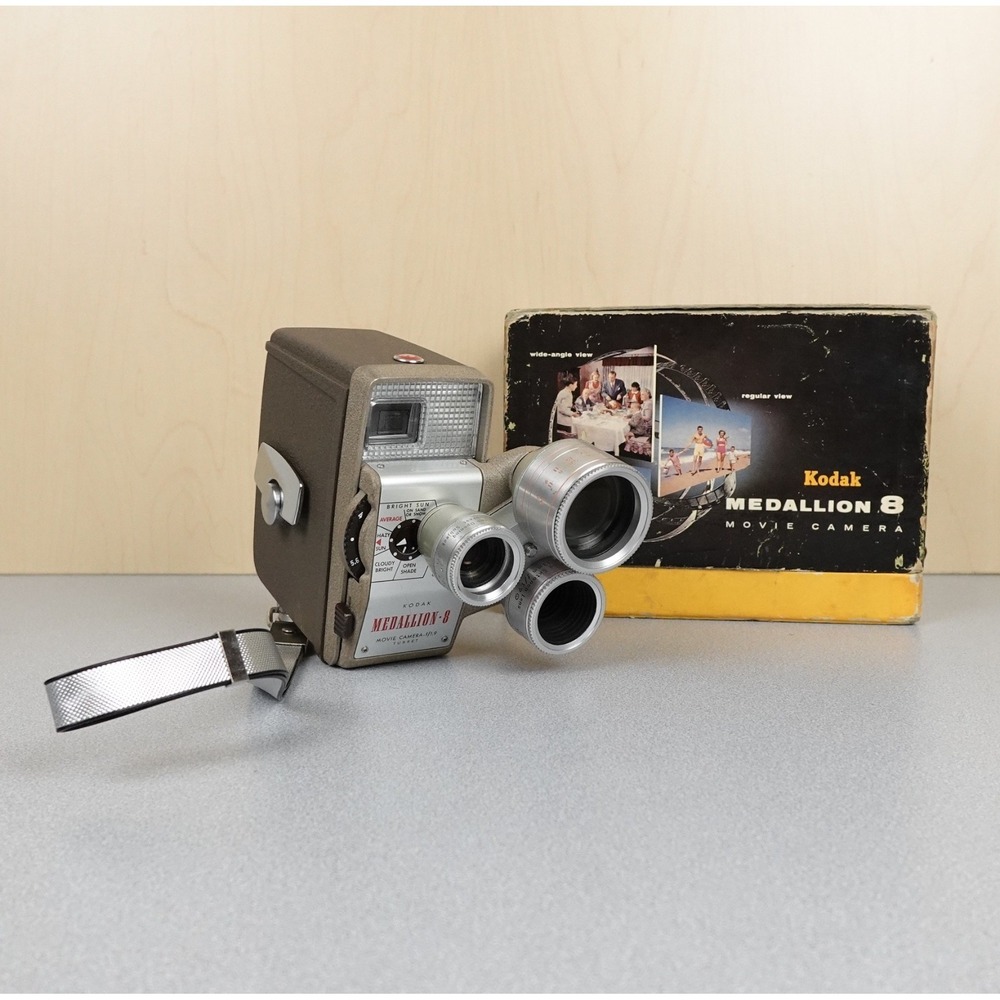 KODAK MEDALLION 8 MOVIE CAMERA 8MM TURRET LENS f/1.9 w/BOX